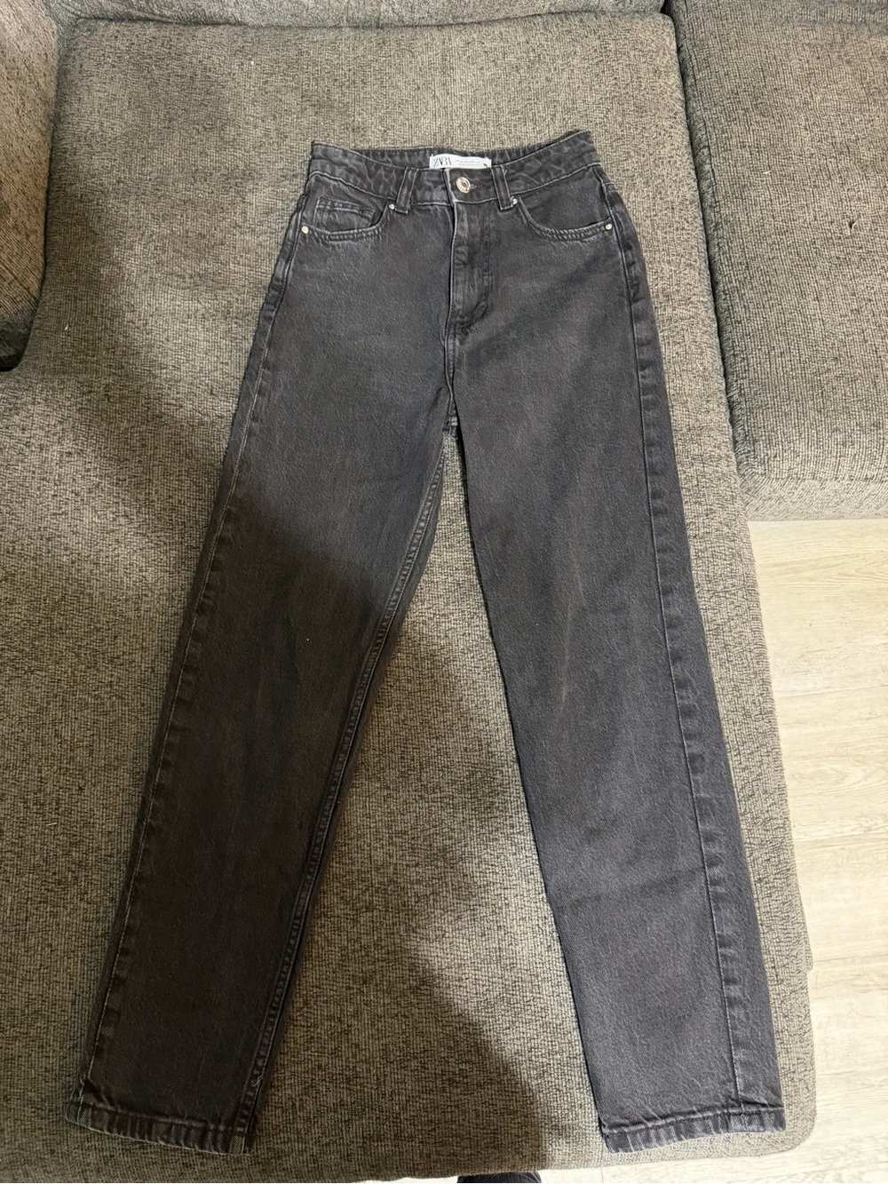 Zara Women's Black Straight-Leg Jeans